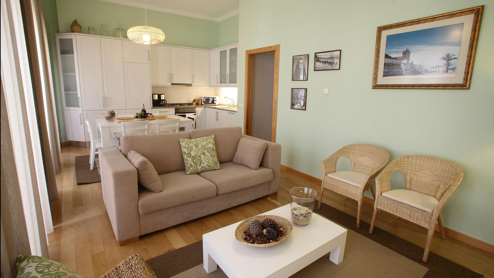 CASA DA IRENE - APARTAMENTO T2 (1º andar) CASA DA IRENE - APARTAMENTO T2 (1º andar)