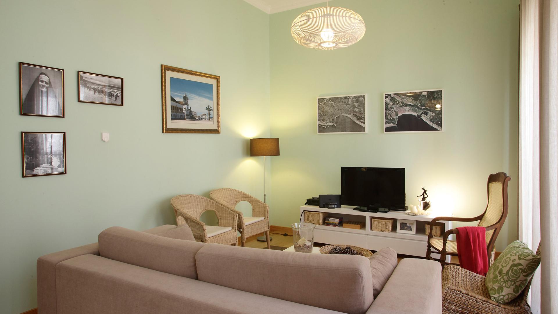 CASA DA IRENE - APARTAMENTO T2 (1º andar) CASA DA IRENE - APARTAMENTO T2 (1º andar)