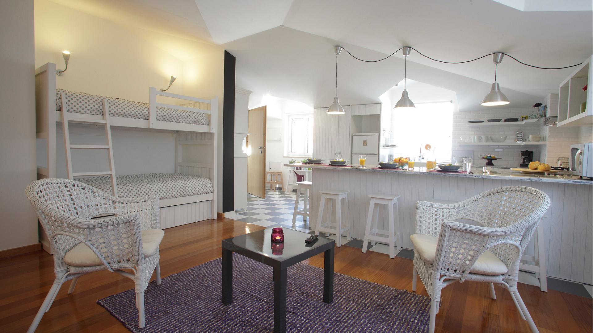 CASA DO JOAQUIM DA PRAIA - APARTAMENTO T1 (2º andar) CASA DO JOAQUIM DA PRAIA - APARTAMENTO T1 (2º andar)