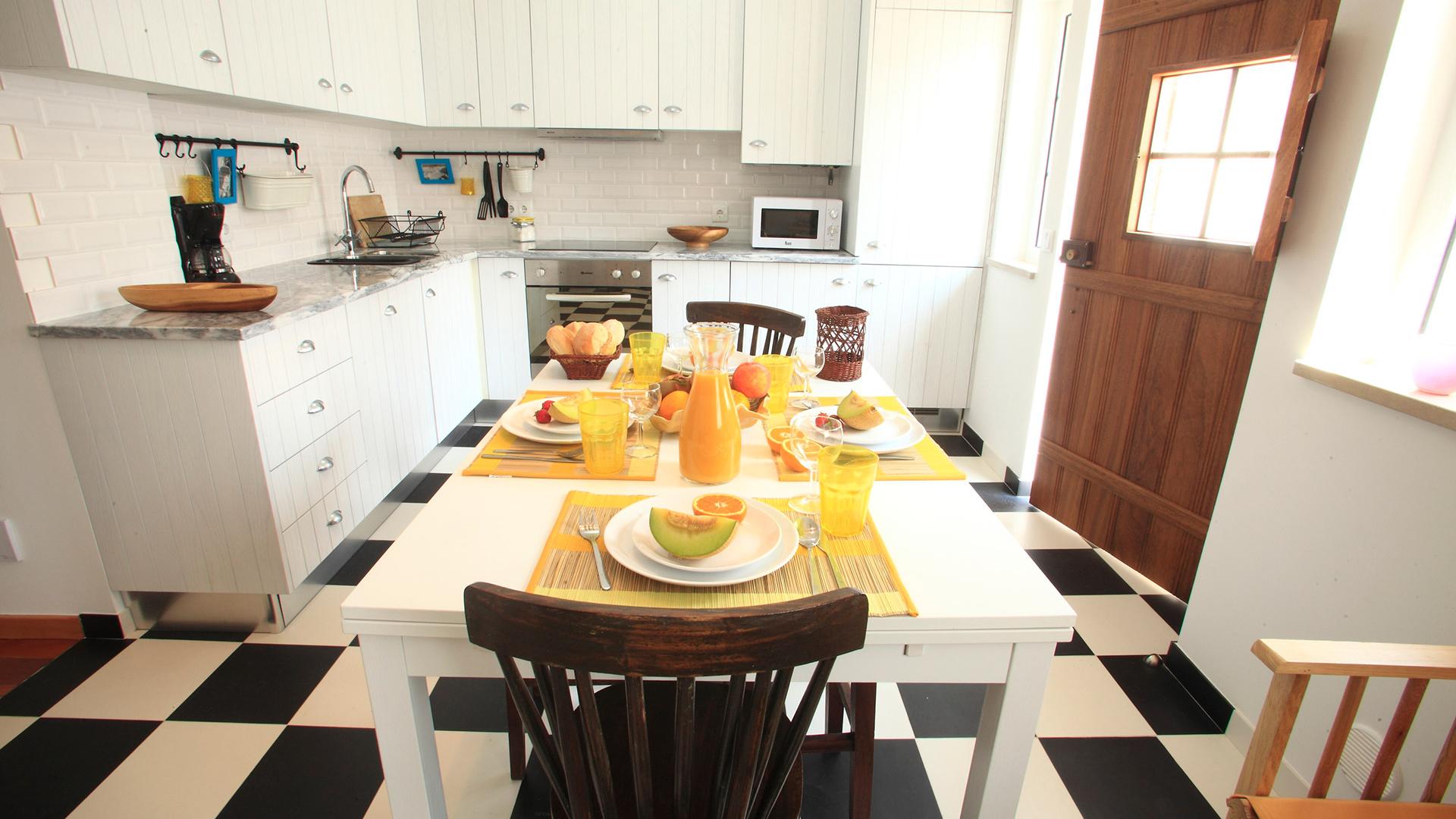 CASA DO JOAQUIM DA PRAIA - APARTAMENTO T2 (Rés-do-chão) CASA DO JOAQUIM DA PRAIA - APARTAMENTO T2 (Rés-do-chão)